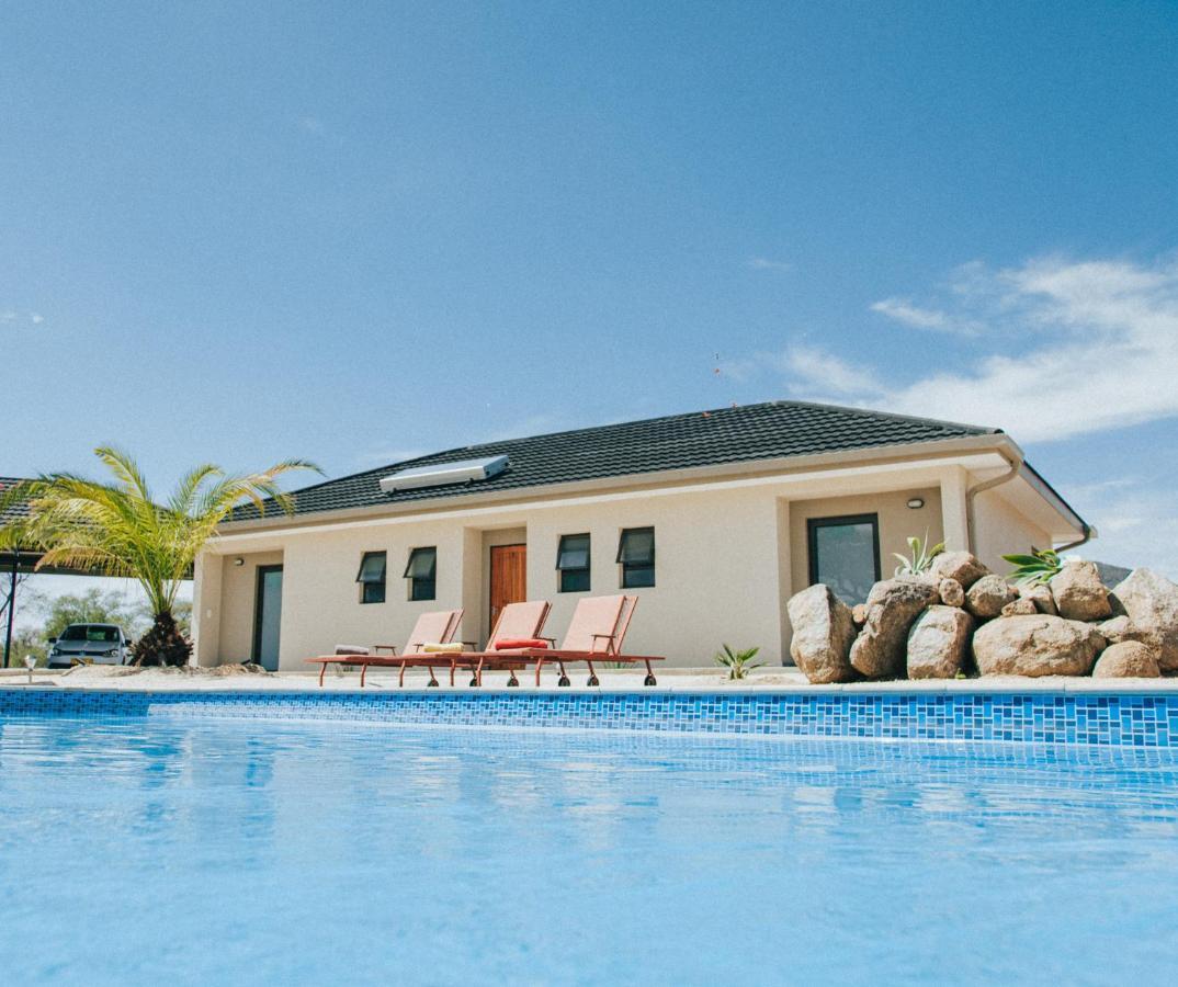 Otjohotozu Guestfarm Hotel Omaruru Exterior photo